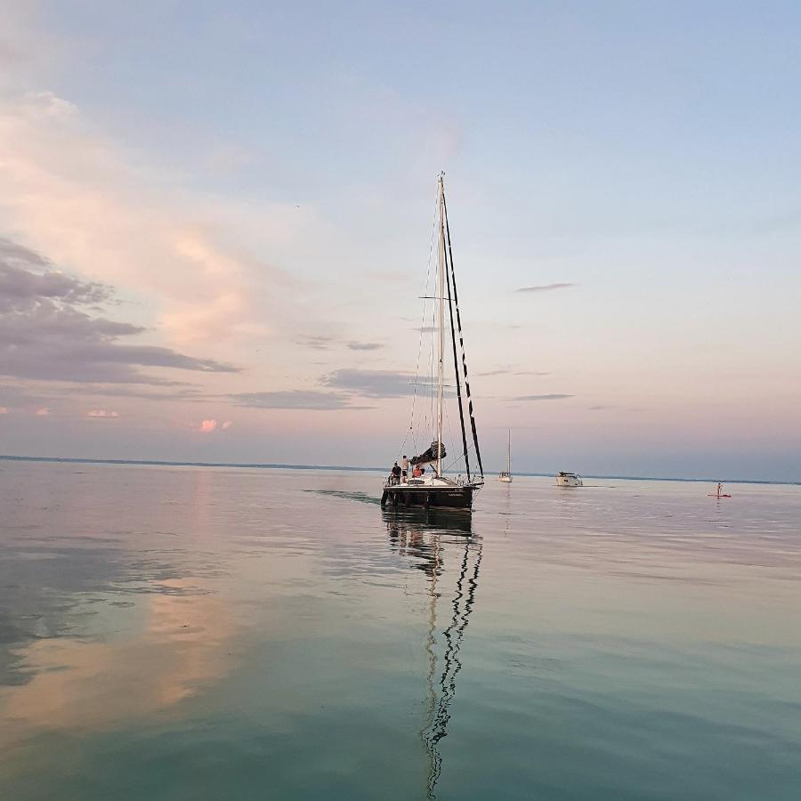 NaturExpert Mobilházak-FKK Nudista Kemping Balatonberény Kültér fotó