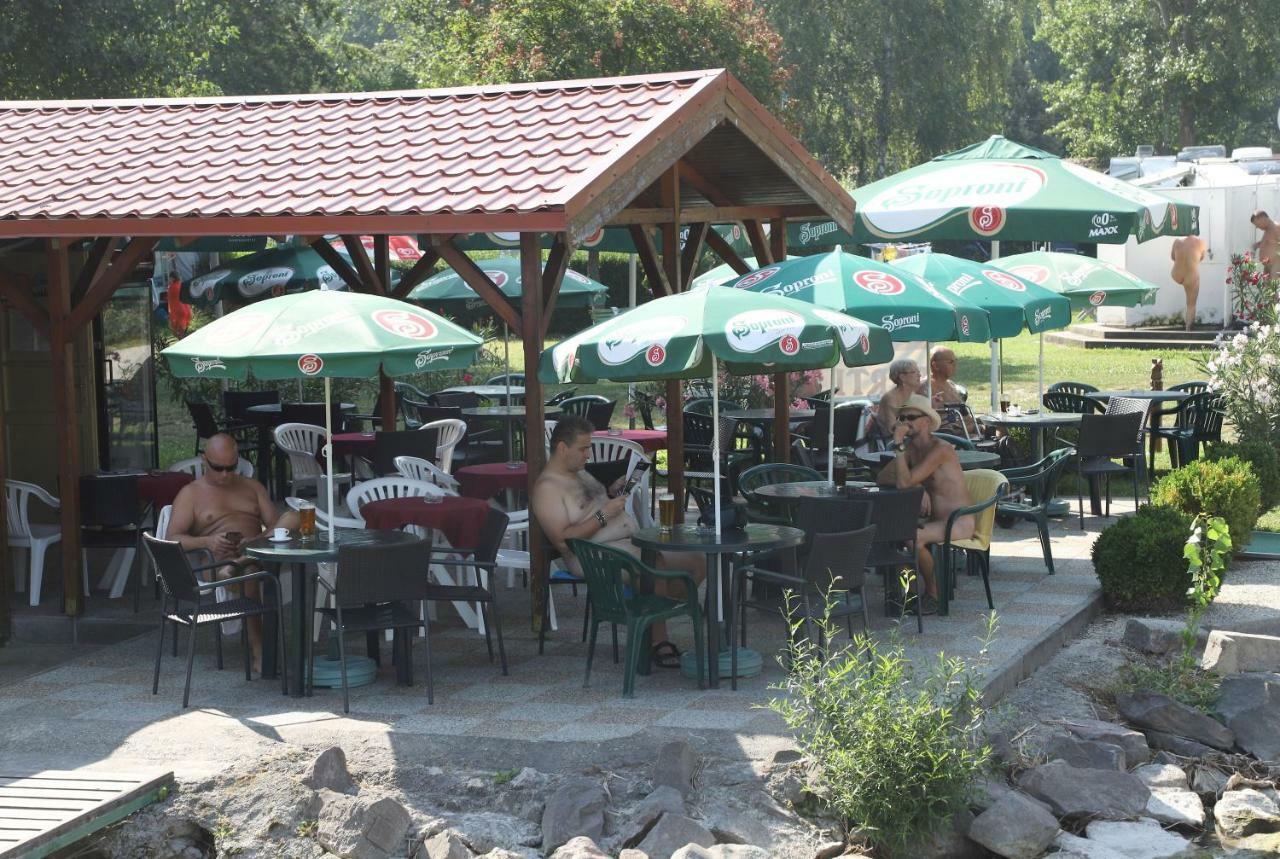 NaturExpert Mobilházak-FKK Nudista Kemping Balatonberény Kültér fotó