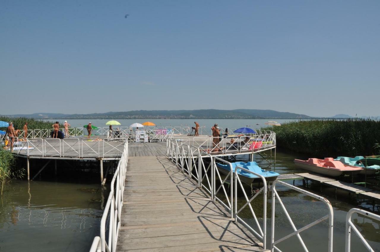 NaturExpert Mobilházak-FKK Nudista Kemping Balatonberény Kültér fotó